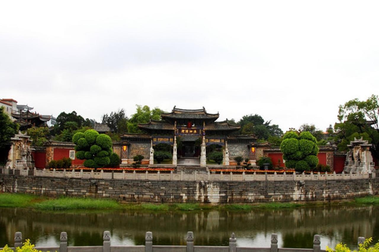 Jianshui Upland Internation Youth Hostel Exterior photo