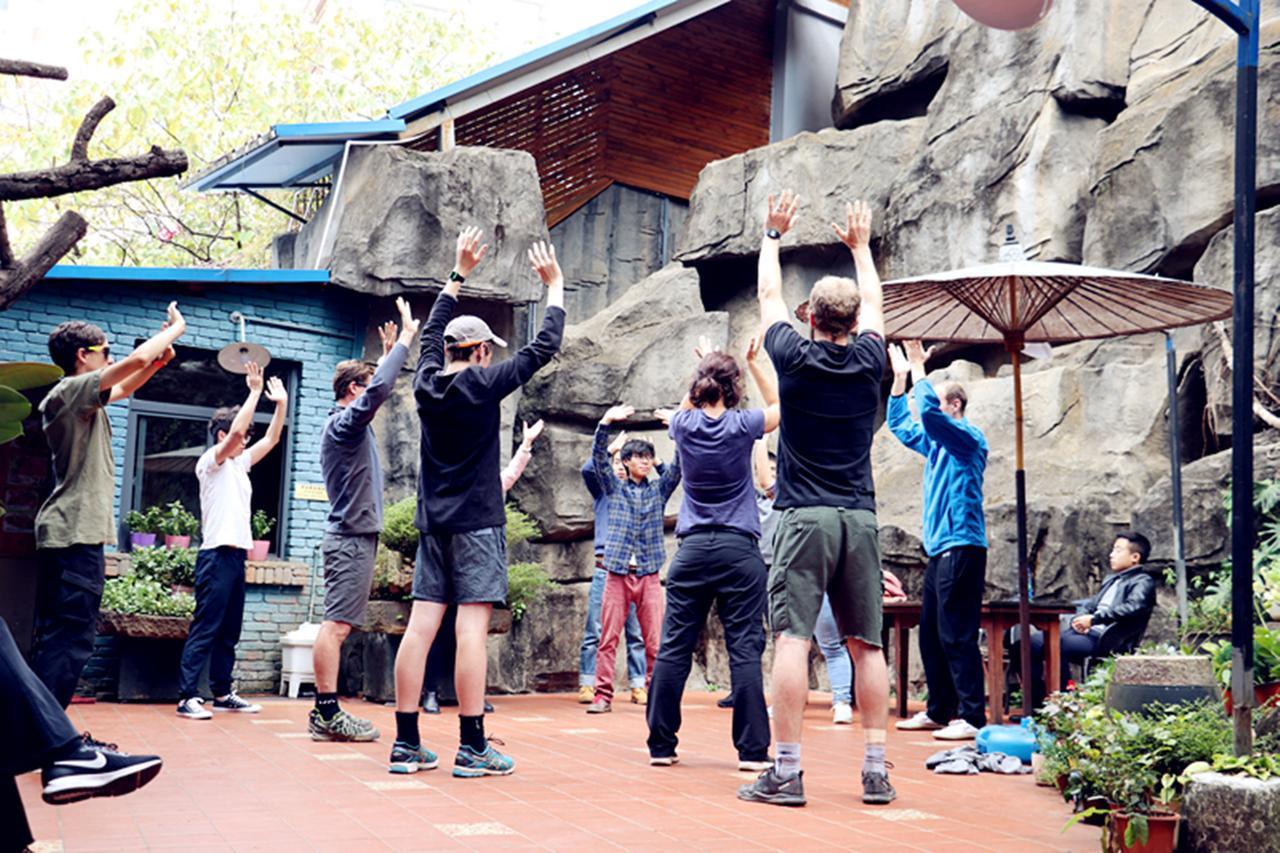 Jianshui Upland Internation Youth Hostel Exterior photo